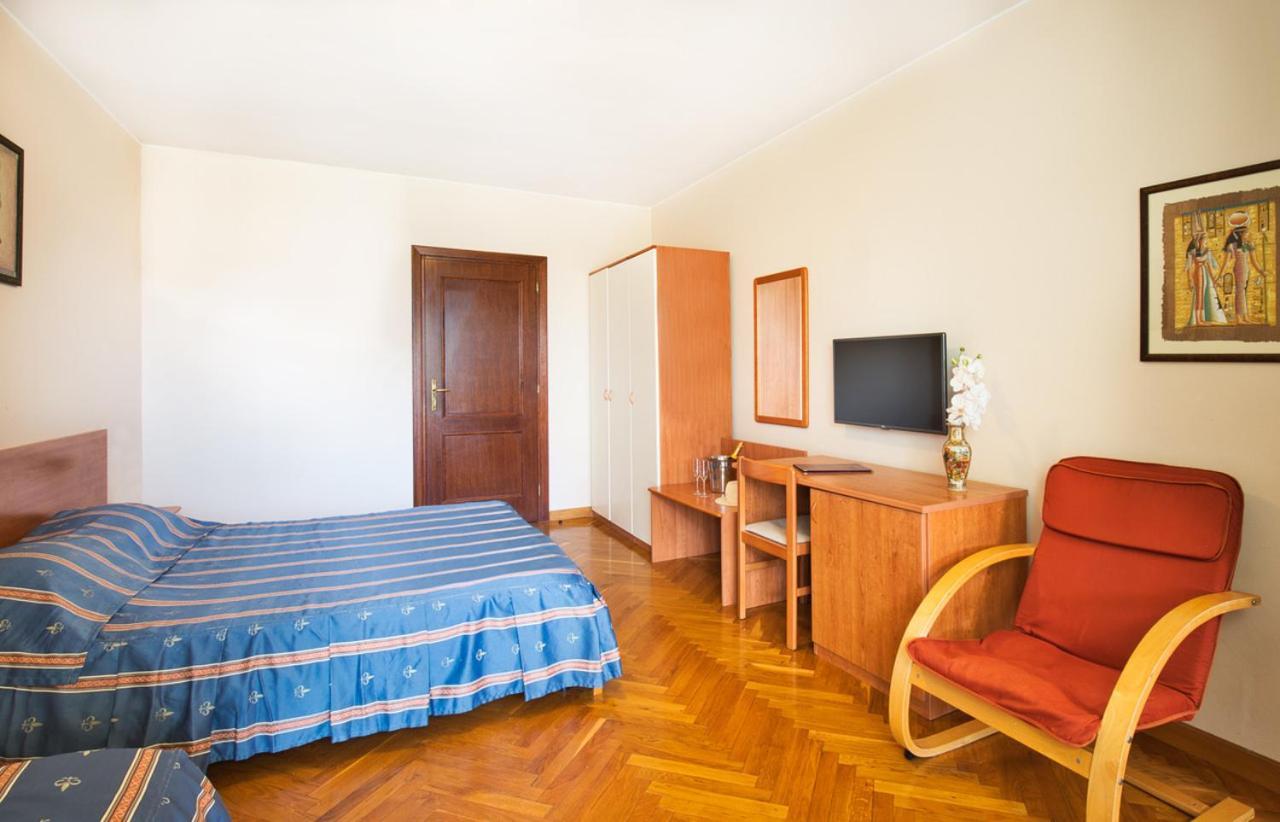 Villa Sveta Eufemija Bed End Breakfast I Rovinj Exterior photo
